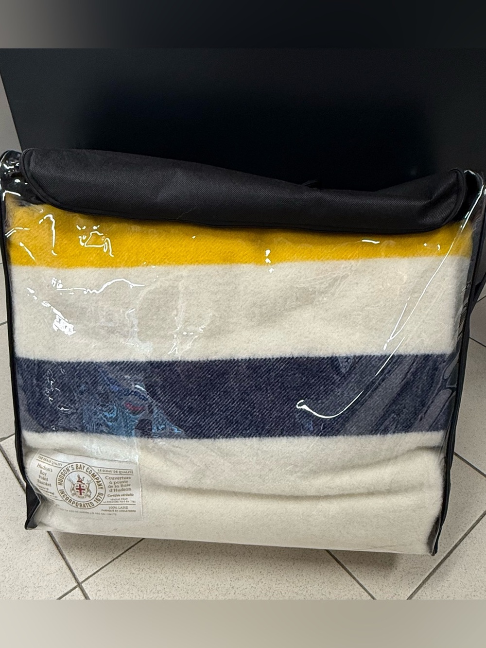 LAST ONE!!! KING SIZE - BRAND NEW - Hudson’s Bay Stripes Point Blanket